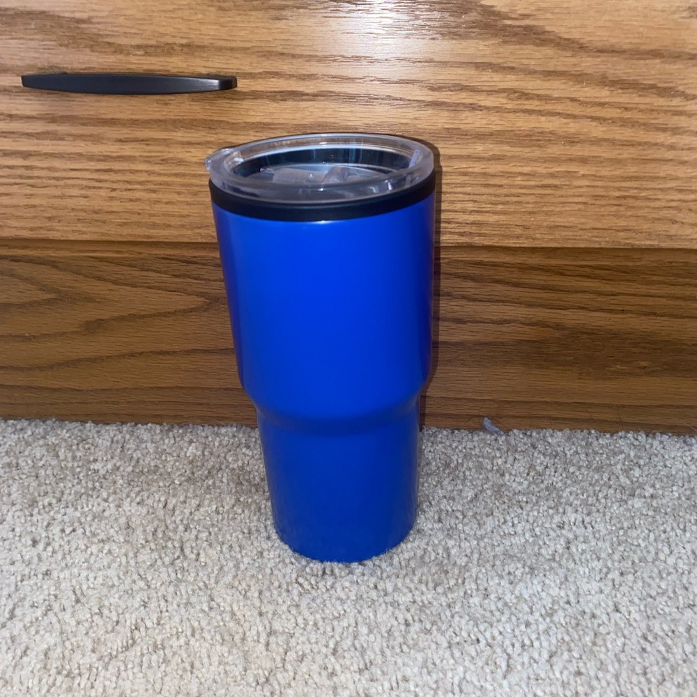 Blue Insulated Tumbler with Lid